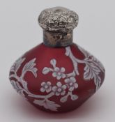 Thomas Webb or similar cameo glass scent bottle with decoration of flowers and foliage over a red