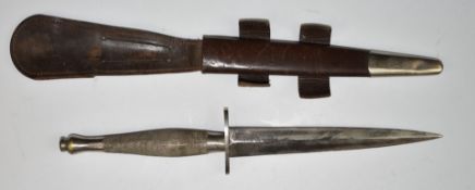 Fairbairn Sykes fighting knife/dagger in original leather sheath, L29.5cm. PLEASE NOTE ALL BLADED