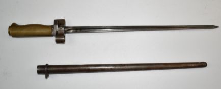 French Lebel 1886/93/16 pattern bayonet without quillon, 34cm cruciform blade and serial number
