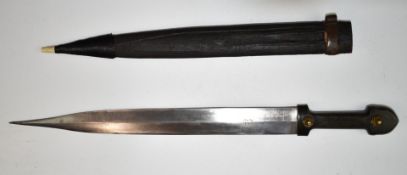 Spanish or similar Toledo ware dagger with horn handle, gold engraved and inlaid mounts and 37.5cm