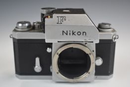 Nikon F 35mm SLR camera body with metering viewfinder, camera serial number 6869815