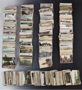 Approximately 2500 topographical postcards, mostly early to mid 20thC to include Tewkesbury,
