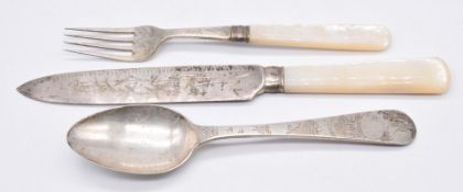 Woshing Chinese silver table spoon, length 18.5cm together with a mother of pearl handled fork and