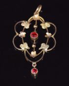 Edwardian 9ct gold pendant set with paste, 1.6g, 4cm