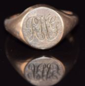 A 9ct rose gold signet ring, London 1918, 10.4g, size R/S