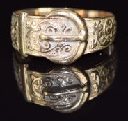 A 9ct gold buckle ring, 3.3g, size S