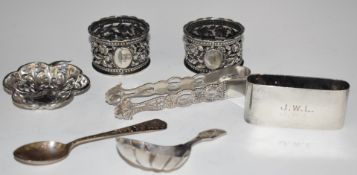 Georgian hallmarked silver caddy spoon with shell shaped bowl, London 1829, maker Thomas Edwards,