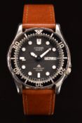 Citizen Promaster Diver's 200m wristwatch ref. 5502-F50352 with day and date aperture, luminous