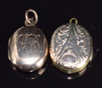 Victorian 9ct gold locket (4g, 2.2cm) and Victorian rolled gold locket