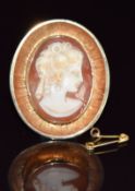 A 9ct gold brooch set with a cameo, 7.4g, 3.4 x 2.6cm