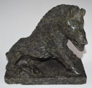 18th/19thC carved marble boar, length 15cm