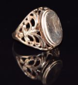 A 14ct rose gold ring with pierced detail, 5.3g, size O