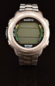 Suunto Spyder diver's wristwatch with digital display and stainless steel case, on stainless steel