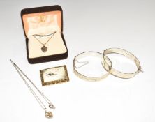 Japanese / Chinese silver filigree gilt brooch set with a carved panel depicting two lobsters, two