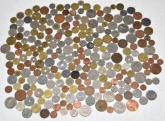 A collection of sundry world coinage including Irish Free State