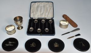 George V cased set of hallmarked silver coffee bean spoons, Birmingham 1934, maker Marson & Jones,