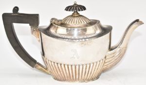 Victorian hallmarked silver bachelor's teapot with reeded decoration, Sheffield 1896, maker Joseph