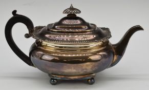 Elkington & Co Ltd Edward VII hallmarked silver teapot in the Georgian style, with gadrooned edge,