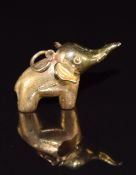 A 9ct gold elephant charm/ pendant, 1.4g
