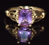 A 9ct gold ring set with an amethyst, 1.8g, size M