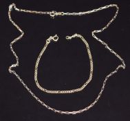 A 9ct gold necklace made up of rectangular links, 44cm long and a 9ct gold bracelet, 17cm long, 4.