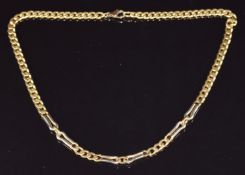 An 18k gold necklace made up of curb links and elongated links, 32g, 40cm
