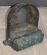 Cast iron wall mounted water trough, width 25cm, bell and a mincer