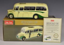Sun Star 1:24 scale diecast model Bedford OB Duple Vista coach, LDF833, limited edition of 688, in