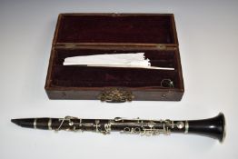 Lefèvre à Paris 19thC rosewood clarinet, in original fitted case, with restoration receipt for £70