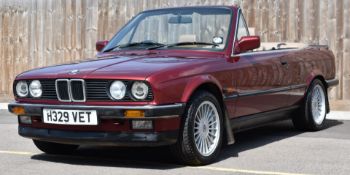 1990 BMW 320i convertible, registration number H329 VET, with V5c, MOT expires 22nd August 2022.