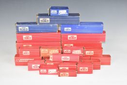 Twenty-six Horny Dublo 00 gauge model railway coaches, wagons, vans and tankers, all in original