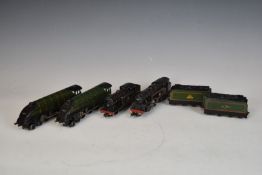 Four Hornby Dublo 00 gauge model railway BR locomotives 4-6-2 Silver King 60016 and Mallard 60022,
