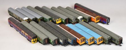 Twenty-one Hornby, Lima and similar 00 gauge model railway DMU and EMU locomotives including Trans