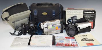Cameras to include Minolta 7000 SLR with 28-85 1:3.5-4.5 and 80-200mm 1:4.5-5.6 lenses, Traveler