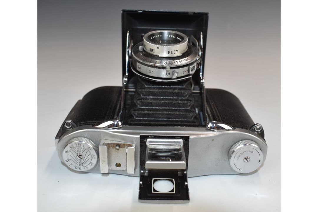 Ross Ensign Selfix 12-20 folding camera fitted with Xpres 75mm f3.5 lens, in original leather case - Image 6 of 7