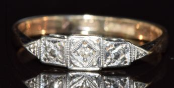 Art Deco 9ct gold ring set with a diamond in a platinum setting, 1.5g, size L