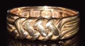 An 18ct gold keeper ring, Birmingham 1895, 4.2g, size N
