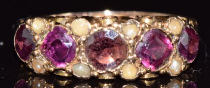 Victorian 15ct gold ring set with garnets and pearls, with engraved band, Birmingham 1873, 2.1g,