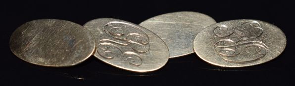 A pair of 9ct gold cufflinks, 7.7g