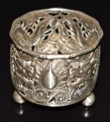 Wang Hing silver salt or similar with dragon decoration, height 4cm
