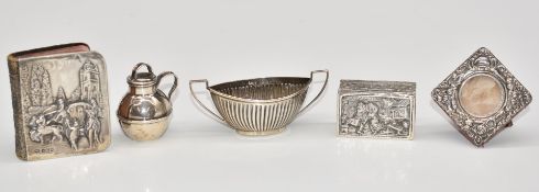 Hallmarked silver open salt, novelty hallmarked silver Guernsey cream jug, Birmingham 1904, maker'