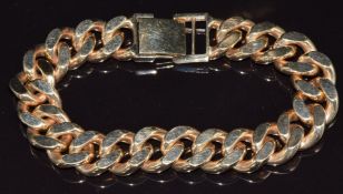 A 9ct gold curb link bracelet, 100g, 20cm
