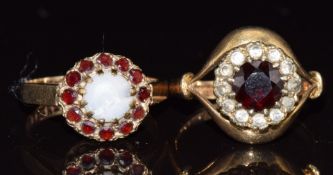 Two 9ct gold rings set with garnets, 5.5g, size M & K