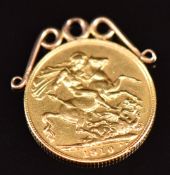Edward VII 1910 gold full sovereign in pendant mount, 8.5g