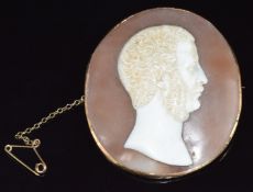 Victorian brooch set with a cameo of a bearded man, 14.4g, 5.3 x 4.7cm