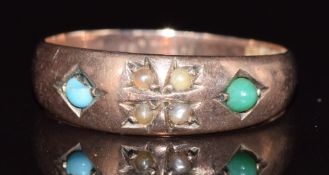 Edwardian 9ct rose gold ring set with seed pearls and turquoise, Birmingham 1901, 2.2g, size O