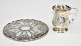 Victorian or Edward VII hallmarked silver christening mug, Sheffield 1901, maker James Deakin &