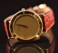 Gucci gentleman's wristwatch ref. 3002.2.M with gold dauphine hands and dial, Roman numerals to
