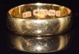 A 22ct gold wedding band / ring, Birmingham 1918, 3.6g, size K