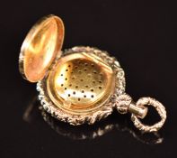 Victorian vinaigrette locket with engine turned decoration